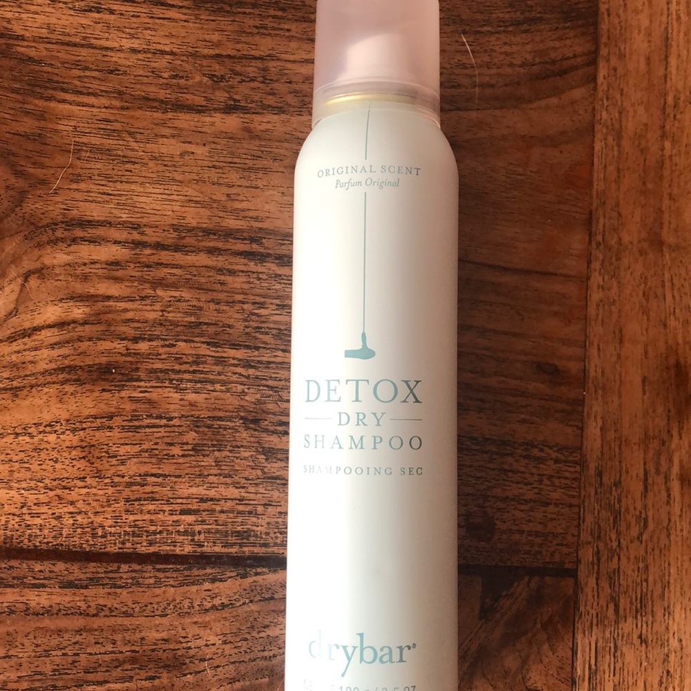 DryBar detox dry shampoo